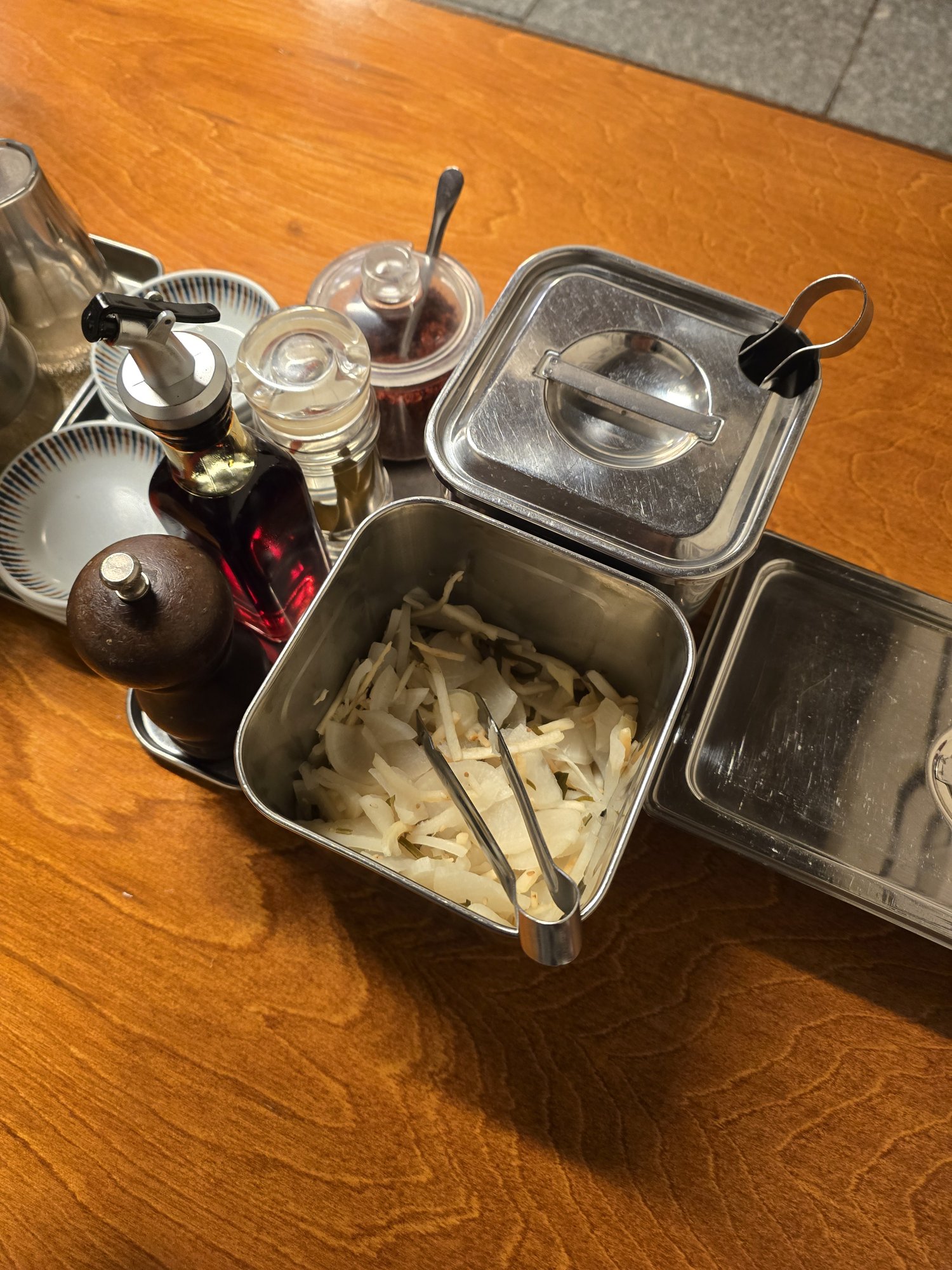 Self-serve pickled radish at Kanda Soba