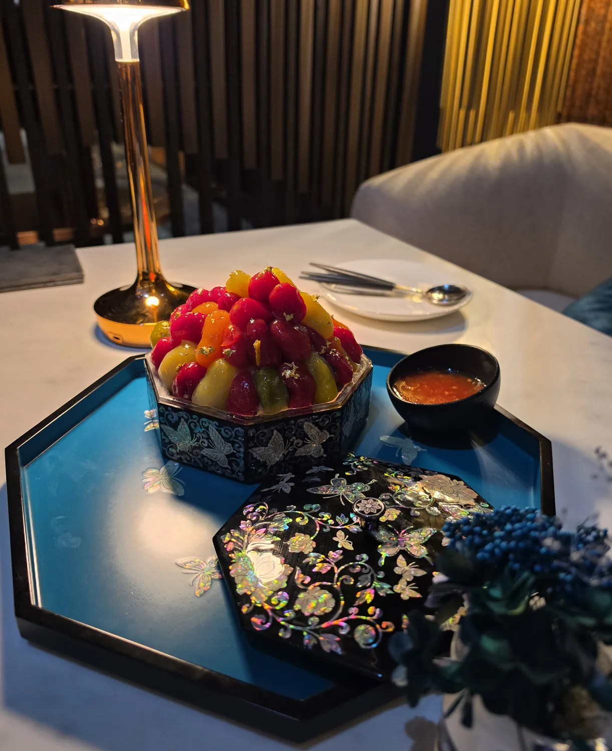 Jewel tomato bingsu with lamp light at the Lobby Lounge